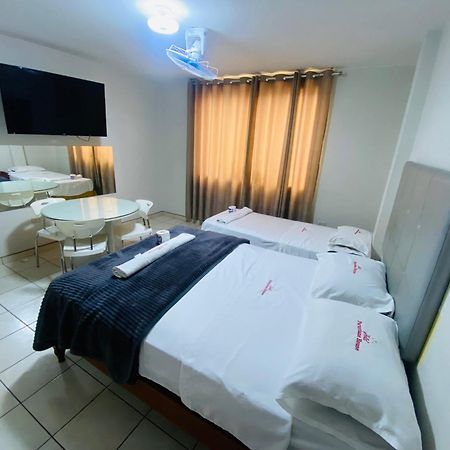 Hotel Peruvians House Callao Esterno foto
